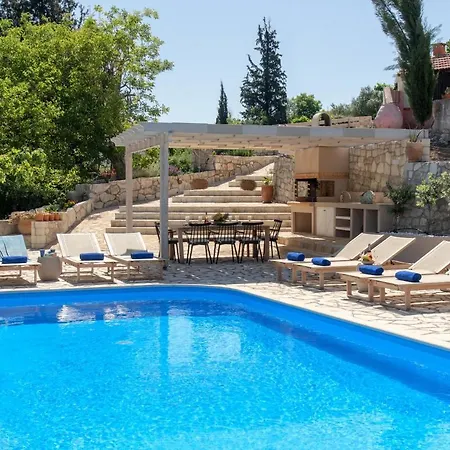 Chrysallis With Heated Pool Georgioupoli