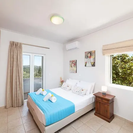 Villa Chrysallis With Heated Pool *